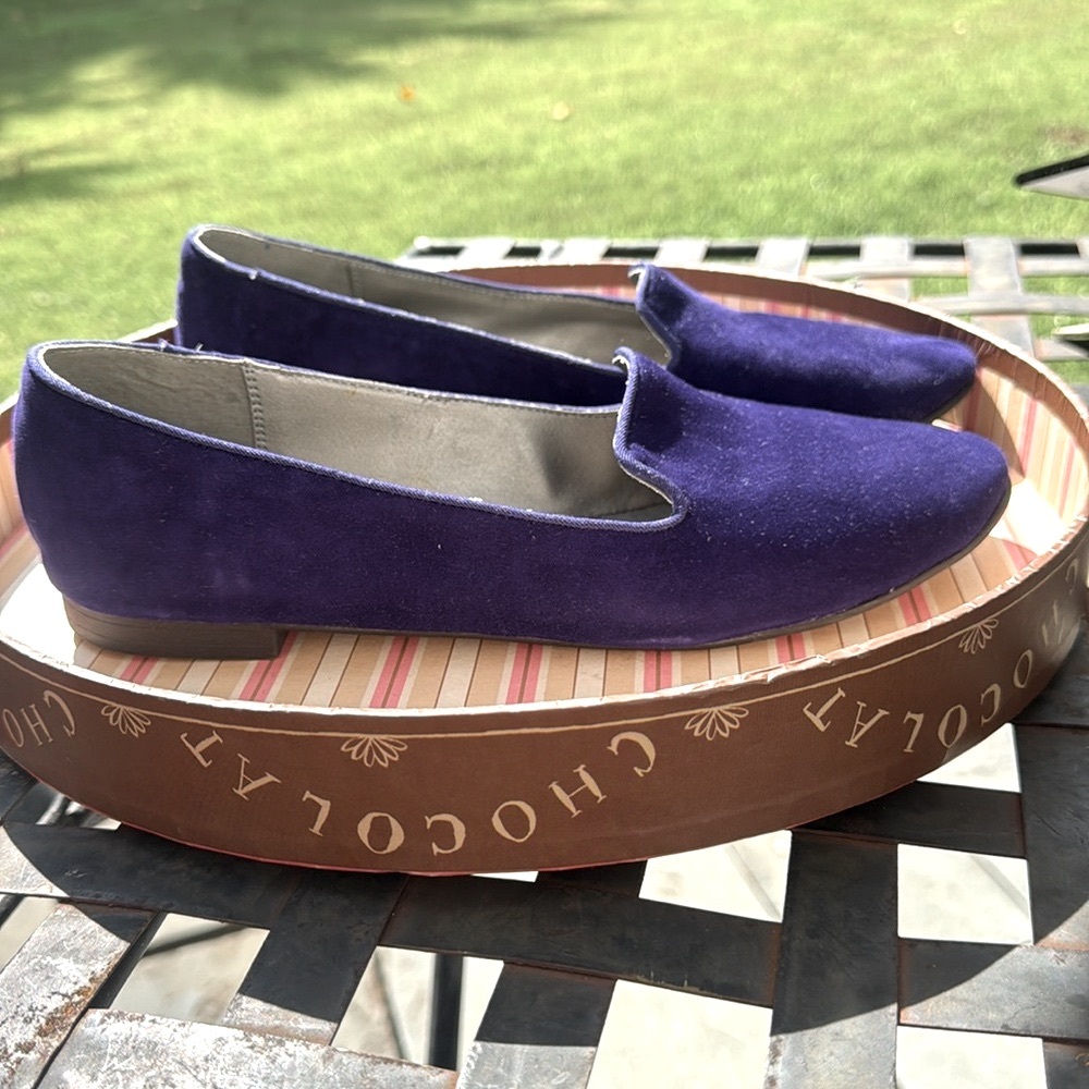 Kenneth Cole Deep Blue velvet Flats - Picture 2 of 7